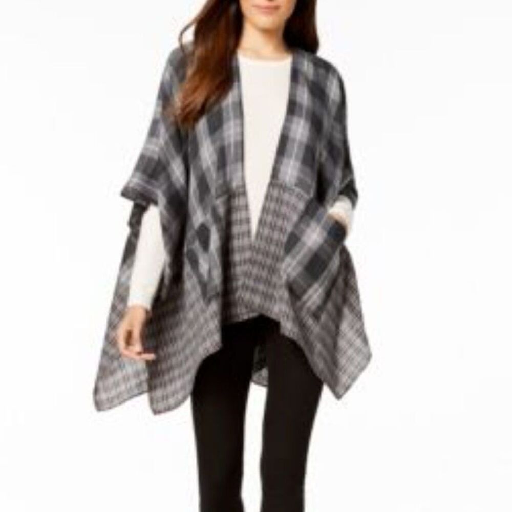STEVE MADDEN City Chic Plaid Poncho with Pockets OSFM